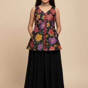 girls black embroidered crepe kurta set