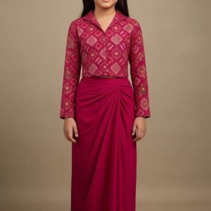 girls pink zari work crepe fusion set